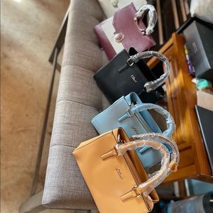 Handbags brand new in great condition
